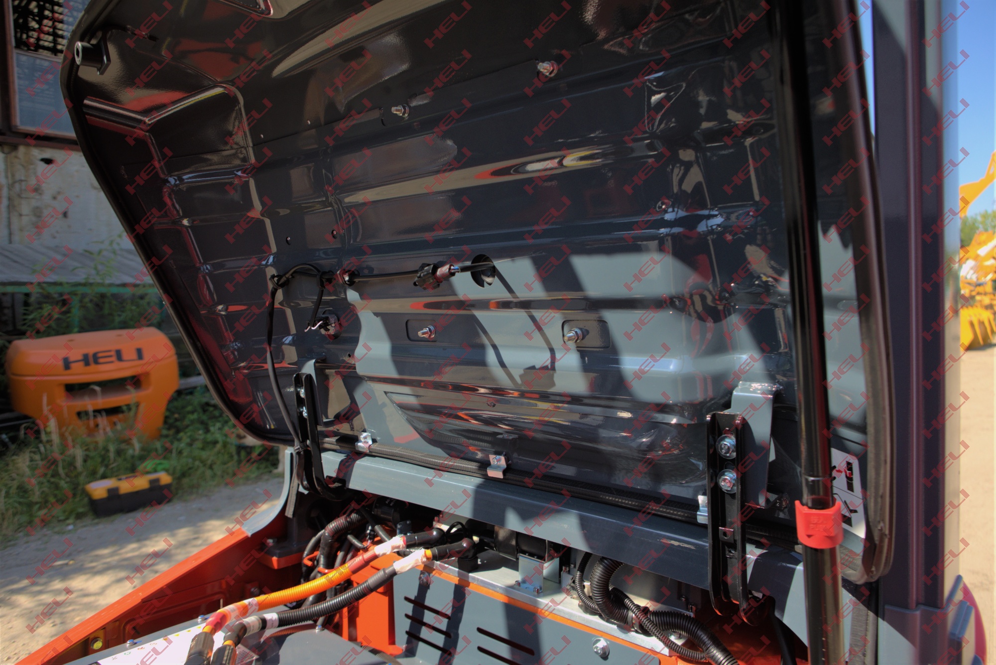 Электропогрузчик вилочный HELI CPD20 GB6LI-H