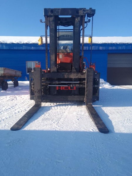 Дизельный вилочный погрузчик HELI CPCD250