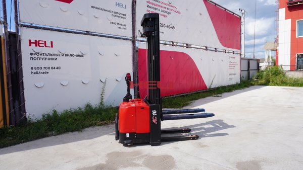 Штабелер самоходный электрический HELI CDD16-D930