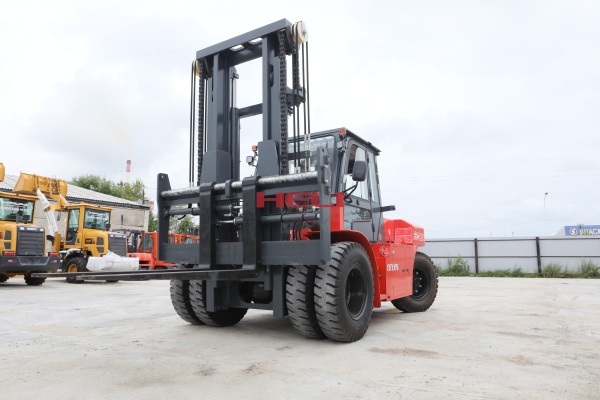 Дизельный вилочный погрузчик HELI CPCD120-(06)