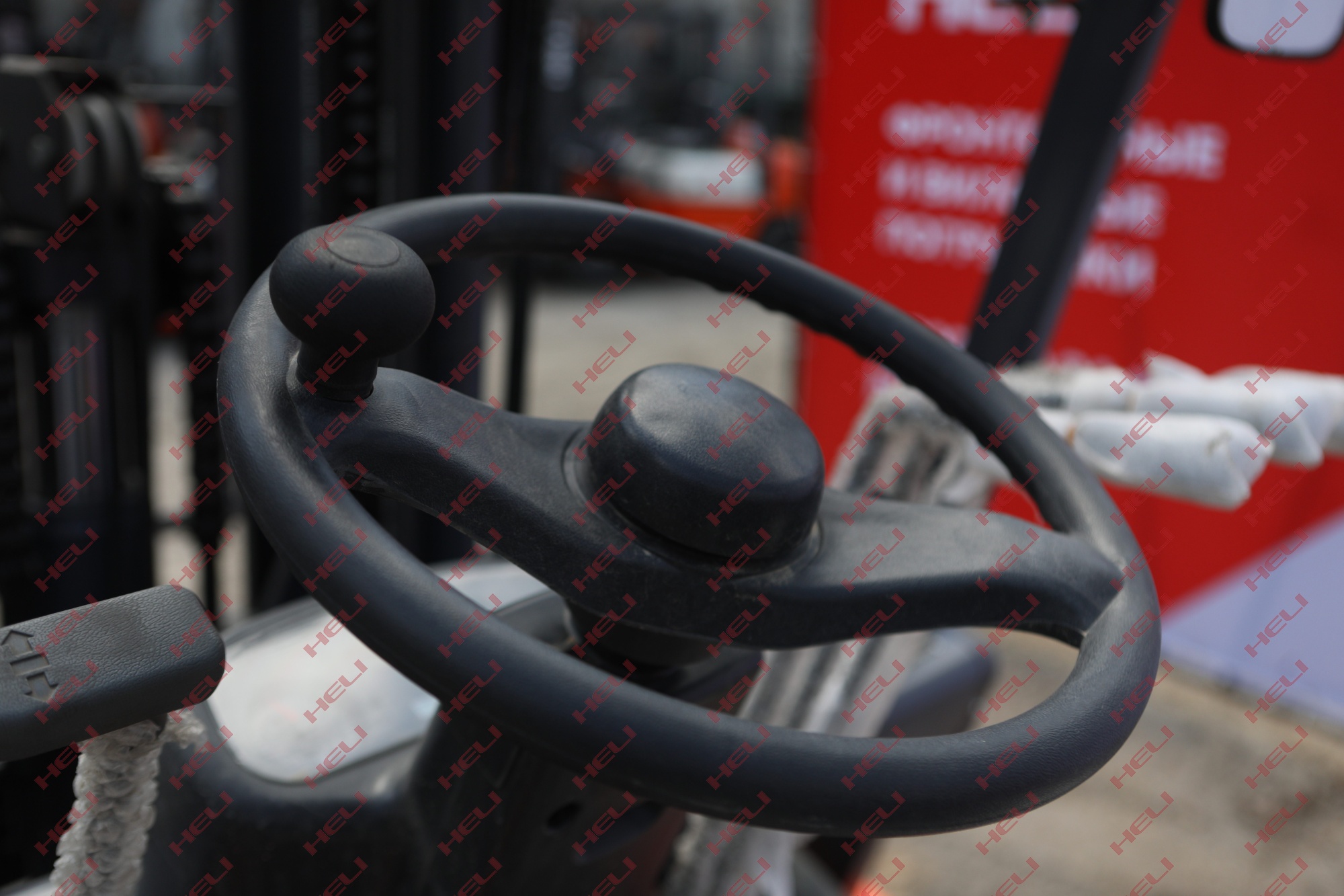 Газ-бензиновый вилочный погрузчик HELI CPQYD35