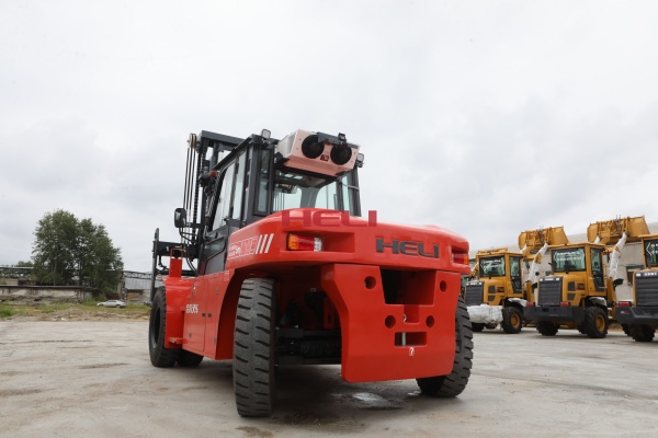 Дизельный вилочный погрузчик HELI CPCD120-(06)