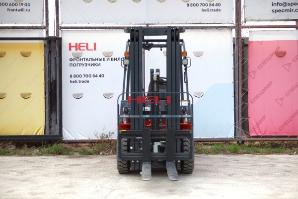 Дизельный вилочный погрузчик Heli CPCD20