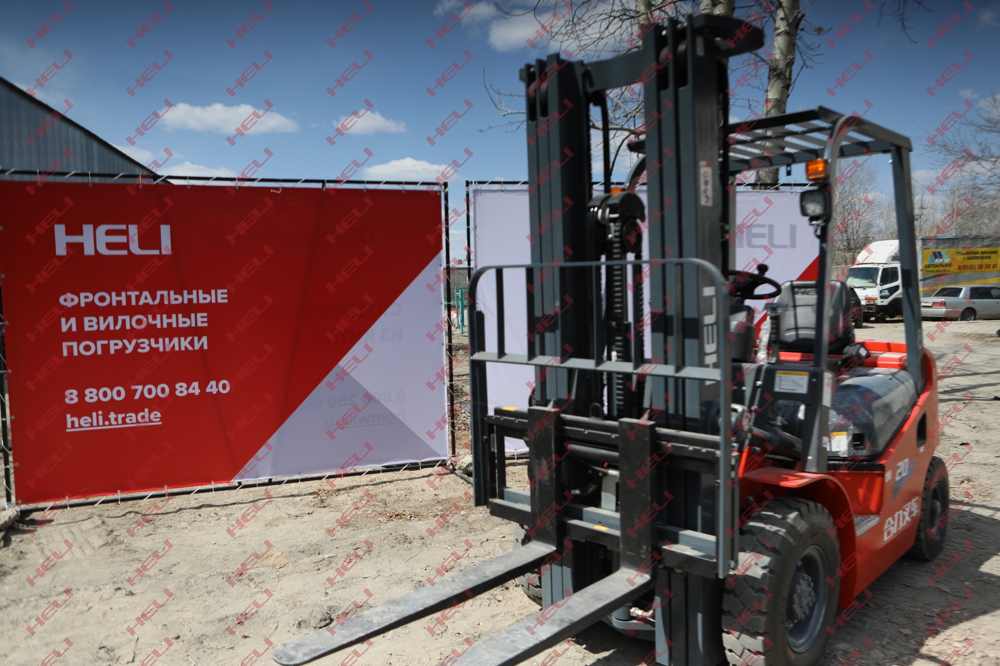 Бензиновый вилочный погрузчик HELI CPQD20